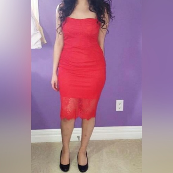 MISSGUIDED lace tube red dress - Picture 3 of 3